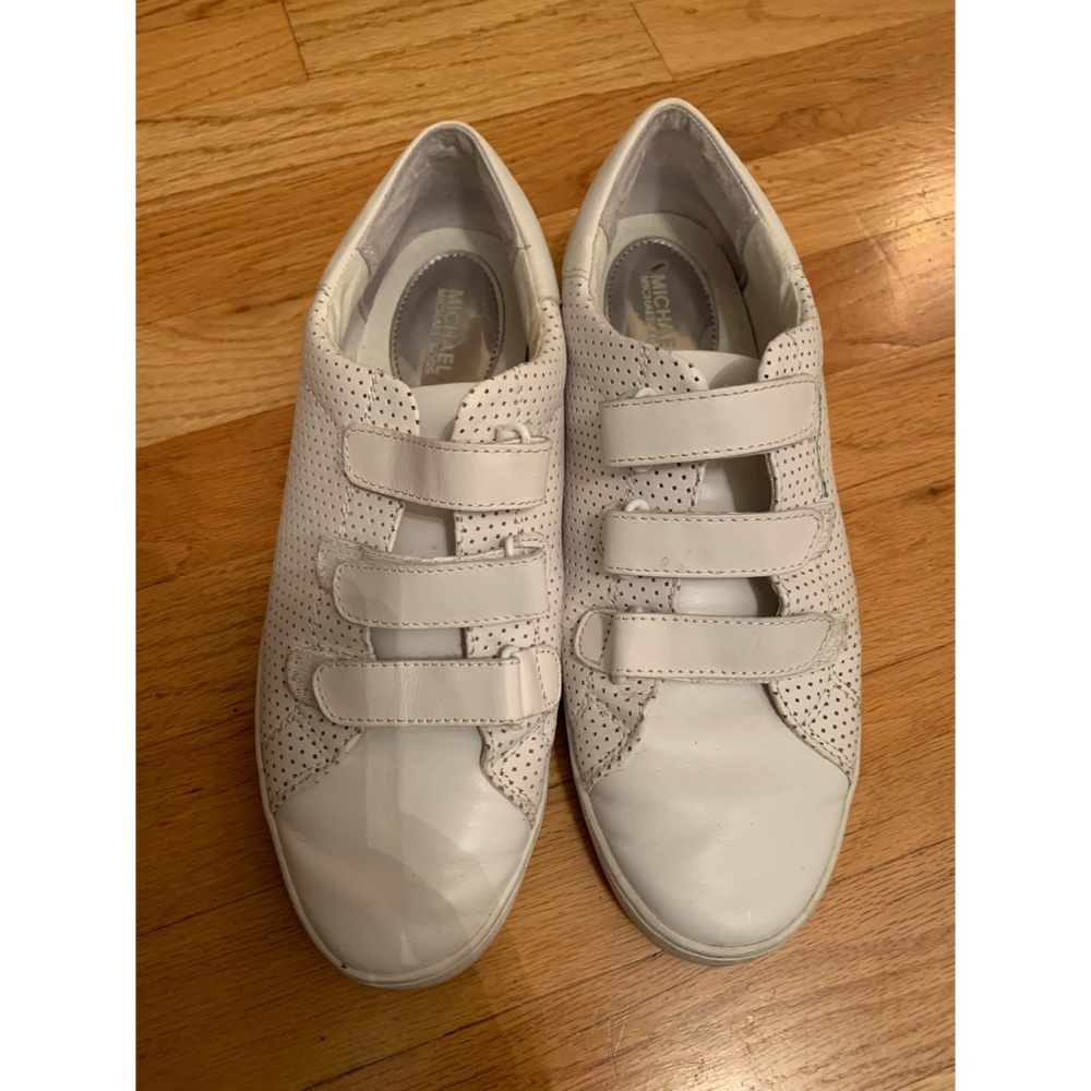 Michael Kors leather low top Velcro sneakers